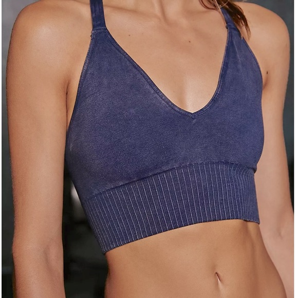 𼳠FP Movement Good Karma Crop in Deepest Navy- XS/S - Picture 3 of 12